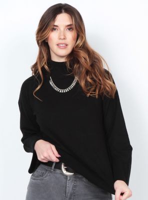 Sweater Manga Larga Cuello Alto Regular Clásico