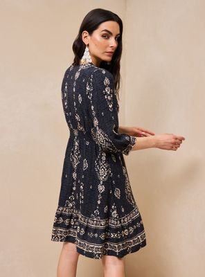 Imagen 2 del producto Vestido Estampado y Corte Bajo Busto