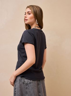 Imagen 2 del producto Polera Básica Cuello en V