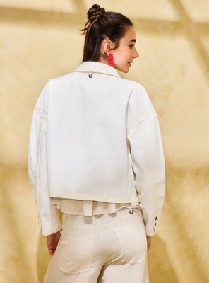 Imagen 2 del producto Chaqueta con Detalles de Bordados