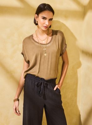 Imagen 1 del producto Polera Manga Caída Estampado y Liso