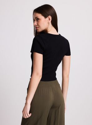 Imagen 2 del producto Polera Manga Corta con Botones Frontales