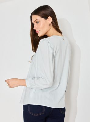 Imagen 2 del producto Blusa Listada con Tablas en Pecho