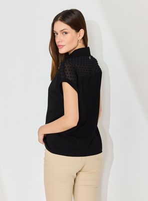 Imagen 2 del producto Blusa con Detalle de Tela Texturizada en Hombros