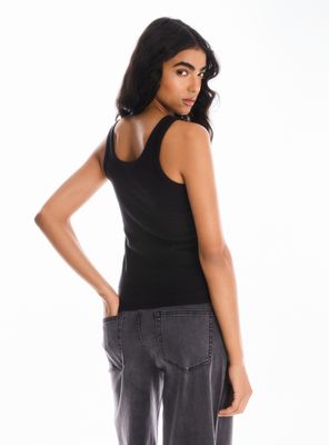 Imagen 2 del producto Polera Halter Aplicación Joyas