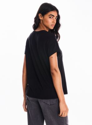 Imagen 2 del producto Polera Fluida Manga Corta con Estampado Frontal