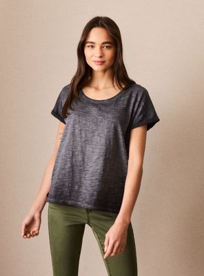 Polera con Proceso de Teñido y Estampado