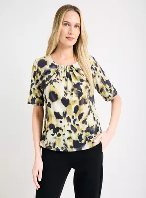 Polera Estampada con Escote Redondo y Pliegues