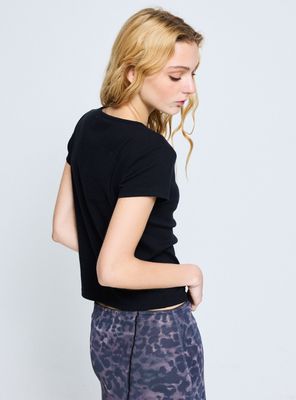 Imagen 2 del producto Polera Manga Corta con Bordado