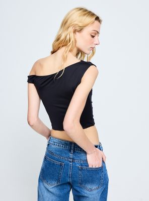 Imagen 2 del producto Polera Asimétrica Manga Corta