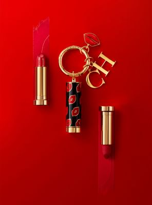Imagen 2 del producto Charm Carolina Herrera Kiss me Baby
