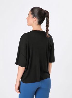 Imagen 2 del producto Polera Ligera Estampada de Tela Suave