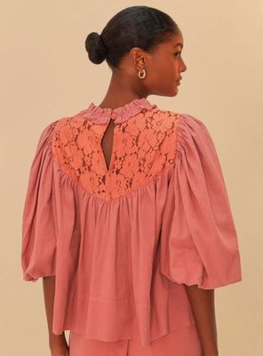 Imagen 2 del producto Blusa Corazón Encaje y Mangas Aglobadas