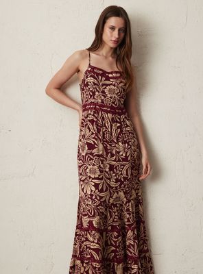 Vestido con Cortes Espalda Elasticada