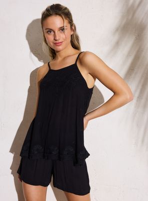 Blusa Pabilo con Bordado y Aberturas Laterales