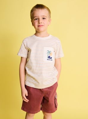 Polera Rayada con Bolsillo Estampado