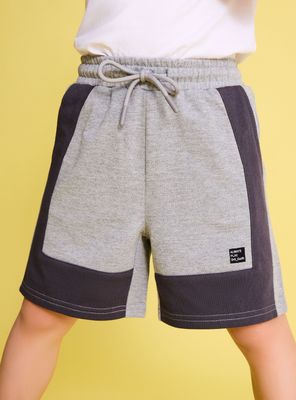 Bermuda Tipo Buzo Color Block