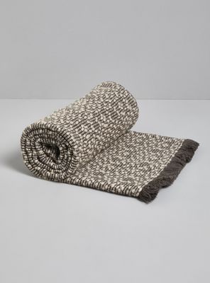 Imagen 2 del producto Chal Tejido Tribal 130X160 Cm