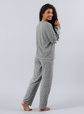 Imagen 2 del producto Pijama Cuello Redondo con Diseño