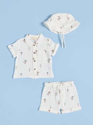 Conjunto de 3 Piezas de Camisa, Short y Gorro Estampados