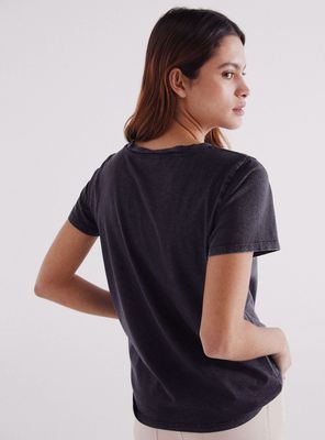 Imagen 2 del producto Polera con Gráfica