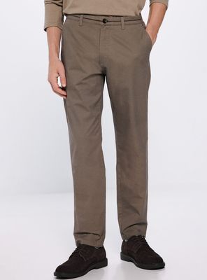 Pantalón Microestampado Slim Fit Chino