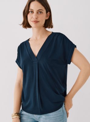 Polera en V Estampada