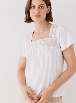 Polera Escote Cuadrado Bordado