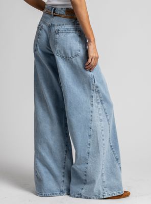 Imagen 2 del producto Jeans Palazzo Tiro Alto Bernarda Celeste