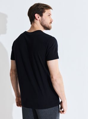 Imagen 2 del producto Polera Graphic 4 Estampado Frontal