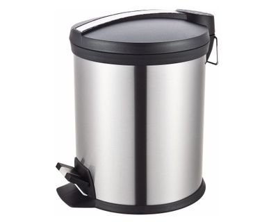 Imagen 2 del producto Basurero 4.5 litros pedal cromado/negro