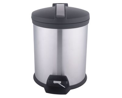 Basurero 4.5 litros pedal cromado/negro