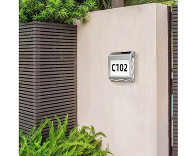 Imagen 2 del producto Aplique solar contra agua números de casa