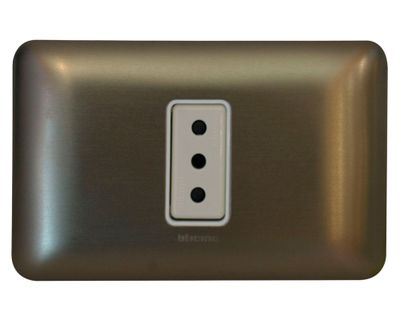 Toma 2 p+t 10 a nea titanio armada Bticino