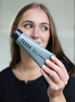 Imagen 2 del producto Glow Cleanser Ác. Glicólico y Salicílico 100 ml