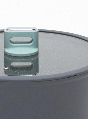 Imagen 2 del producto Olla Essential con Tapa 28 cm