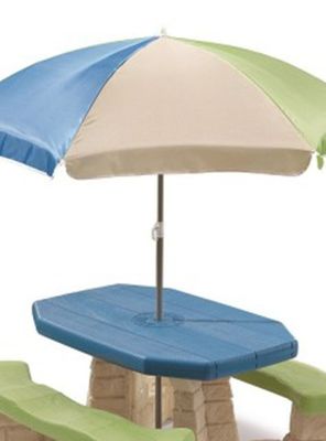 Imagen 2 del producto Mesa Step2 de Juego Picnic con Paragua II Step2