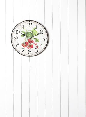 Imagen 2 del producto Reloj Fruta Frutilla Attimo