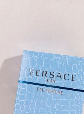 Imagen 2 del producto Perfume Versace Eau Fraiche EDT 200 ml Edicion Limitada