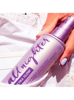 Imagen 2 del producto Fijador Urban Decay All Nighter Setting Spray Ultra Glow