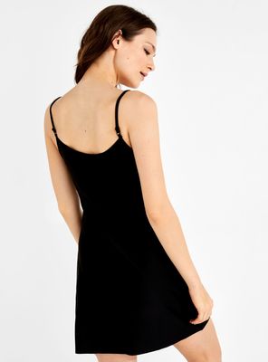 Imagen 2 del producto Enagua Corta Escote con Tirantes Regulables