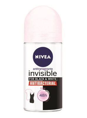 Imagen 2 del producto Desodorante Nivea Mujer Invisible Black&White Clear Roll On 50 ml