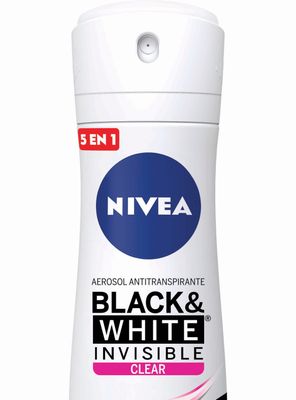 Imagen 2 del producto Desodorante Nivea Mujer Invisible Black&White Clear Spray 150 ml