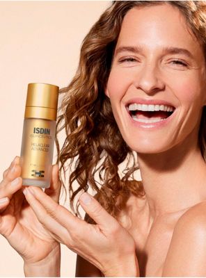 Imagen 2 del producto Isdinceutics Melaclear Advanced 30 ml - Sérum antimanchas con Ácido Tranexámico