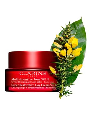 Imagen 2 del producto Super Restorative Day Spf 15 50 ml