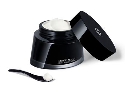 Imagen 2 del producto Crema Giorgio Armani Revitalizante Nera Extrema 50 ml