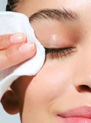 Imagen 2 del producto Instant Eye Make Up Remover 125 ml