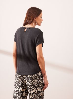 Imagen 2 del producto Polera Bordado Cordón