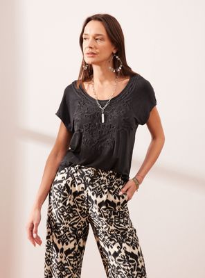 Polera Bordado Cordón