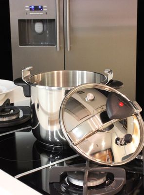 Imagen 2 del producto Olla a Presión Acero Inoxidable 8 Litros